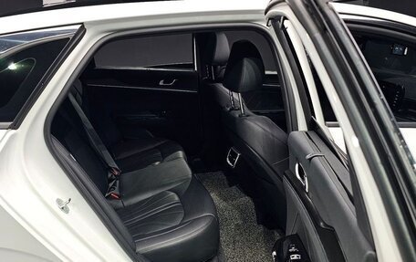 KIA K5, 2022 год, 2 183 820 рублей, 10 фотография