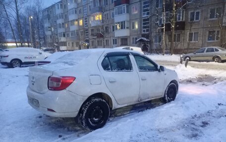 Renault Logan II, 2016 год, 270 000 рублей, 2 фотография