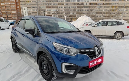 Renault Kaptur I рестайлинг, 2020 год, 1 930 000 рублей, 3 фотография