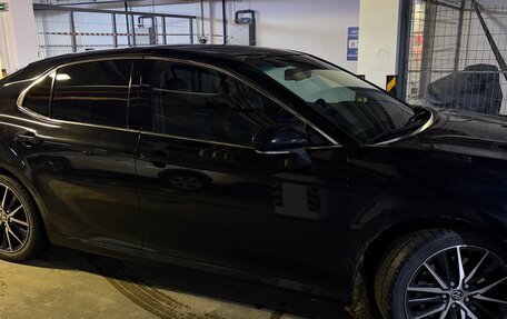 Toyota Camry, 2021 год, 4 050 000 рублей, 2 фотография