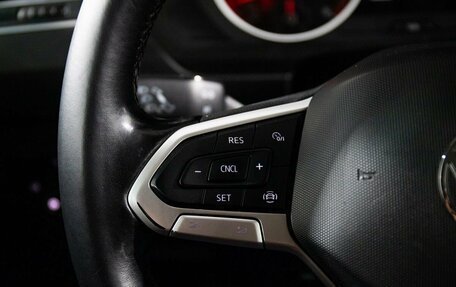 Volkswagen Tiguan II, 2021 год, 2 335 000 рублей, 9 фотография