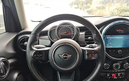 MINI Hatch, 2023 год, 2 190 000 рублей, 5 фотография