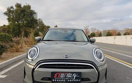 MINI Hatch, 2023 год, 2 190 000 рублей, 2 фотография