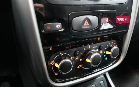 Renault Duster I рестайлинг, 2014 год, 997 000 рублей, 15 фотография