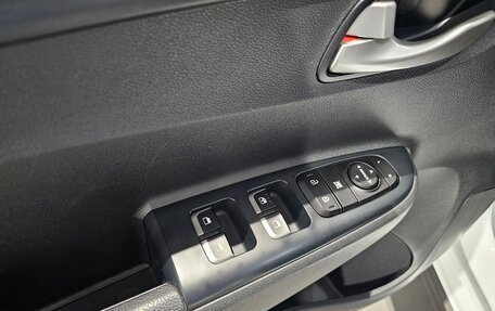 KIA Rio IV, 2021 год, 1 799 000 рублей, 14 фотография