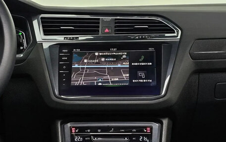 Volkswagen Tiguan II, 2022 год, 3 789 000 рублей, 15 фотография