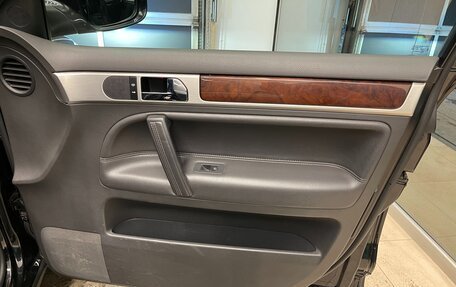 Volkswagen Touareg III, 2007 год, 1 150 000 рублей, 13 фотография