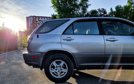 Lexus RX IV рестайлинг, 2001 год, 1 050 000 рублей, 6 фотография