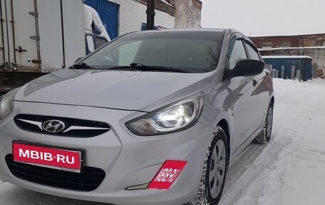 Hyundai Solaris II рестайлинг, 2014 год, 1 000 000 рублей, 1 фотография