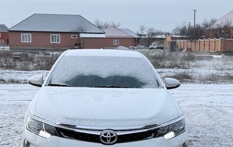 Toyota Camry, 2015 год, 1 860 000 рублей, 4 фотография