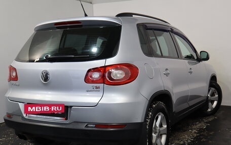 Volkswagen Tiguan I, 2011 год, 779 000 рублей, 6 фотография