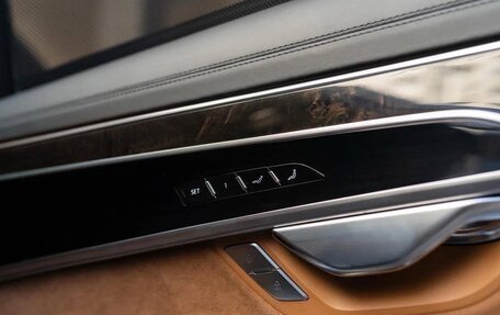 Audi A8, 2018 год, 4 600 000 рублей, 9 фотография