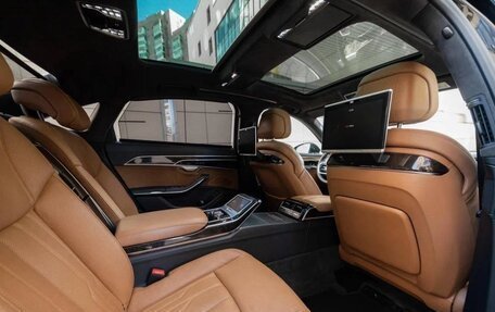 Audi A8, 2018 год, 4 600 000 рублей, 21 фотография