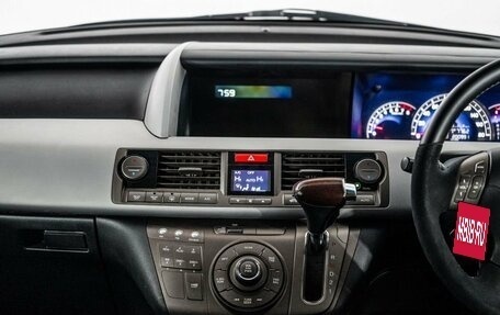 Honda Elysion I, 2004 год, 1 300 000 рублей, 12 фотография