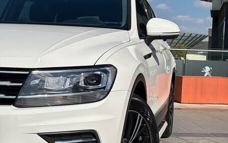 Volkswagen Tiguan II, 2020 год, 2 090 000 рублей, 4 фотография