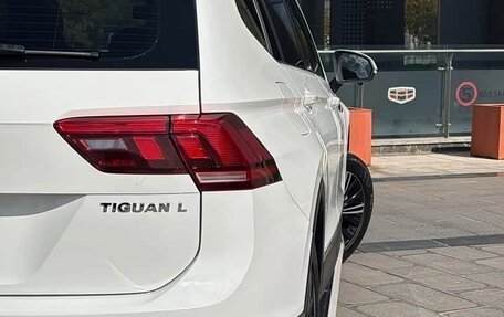 Volkswagen Tiguan II, 2020 год, 2 090 000 рублей, 7 фотография