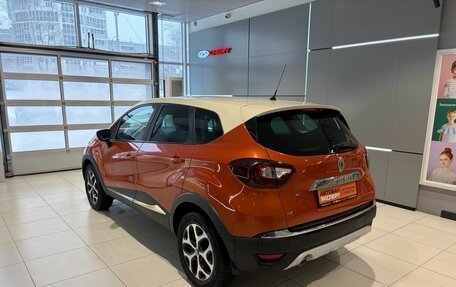 Renault Kaptur I рестайлинг, 2018 год, 1 399 000 рублей, 6 фотография