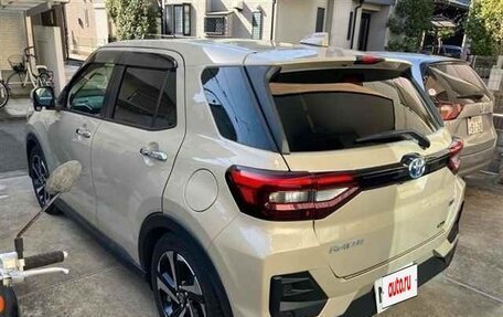 Toyota Raize I, 2022 год, 1 319 111 рублей, 3 фотография