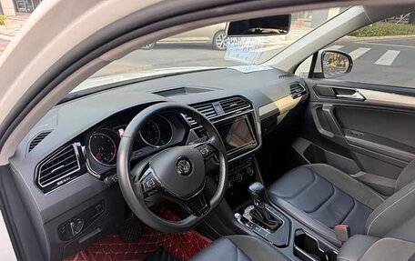 Volkswagen Tiguan II, 2020 год, 2 085 000 рублей, 8 фотография