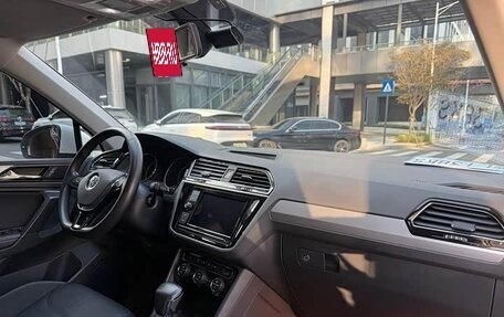 Volkswagen Tiguan II, 2020 год, 2 085 000 рублей, 9 фотография