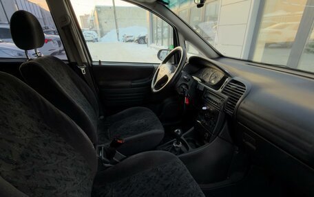 Opel Zafira A рестайлинг, 2001 год, 200 000 рублей, 13 фотография