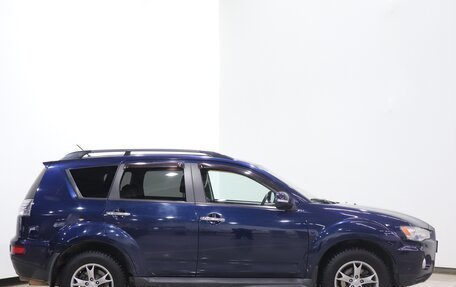 Mitsubishi Outlander III рестайлинг 3, 2011 год, 990 000 рублей, 3 фотография