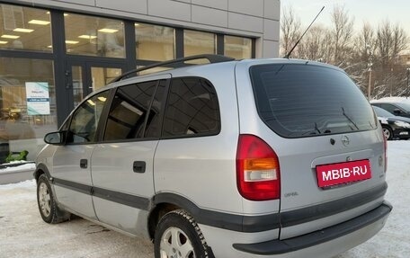 Opel Zafira A рестайлинг, 2001 год, 200 000 рублей, 17 фотография