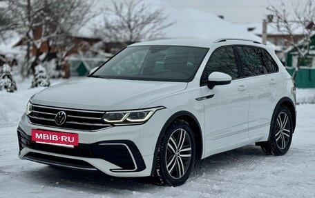 Volkswagen Tiguan II, 2020 год, 3 739 000 рублей, 6 фотография