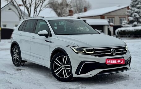 Volkswagen Tiguan II, 2020 год, 3 739 000 рублей, 4 фотография