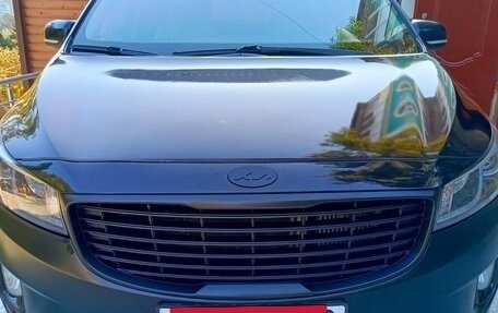 KIA Carnival III, 2016 год, 2 400 000 рублей, 4 фотография