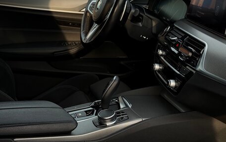 BMW 5 серия, 2018 год, 3 100 000 рублей, 11 фотография