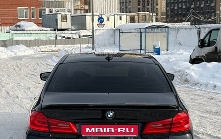 BMW 5 серия, 2018 год, 3 100 000 рублей, 3 фотография