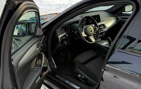 BMW 5 серия, 2018 год, 3 100 000 рублей, 13 фотография