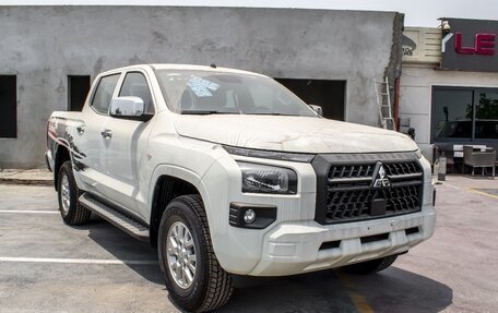 Mitsubishi L200, 2025 год, 4 450 000 рублей, 2 фотография