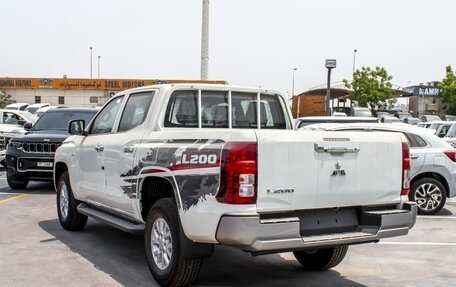 Mitsubishi L200, 2025 год, 4 450 000 рублей, 4 фотография