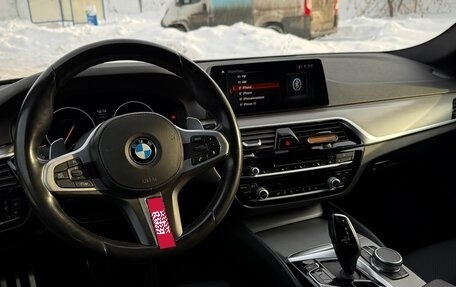 BMW 5 серия, 2018 год, 3 100 000 рублей, 15 фотография