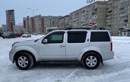 Nissan Pathfinder, 2006 год, 810 000 рублей, 11 фотография
