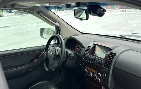 Nissan Pathfinder, 2006 год, 810 000 рублей, 16 фотография