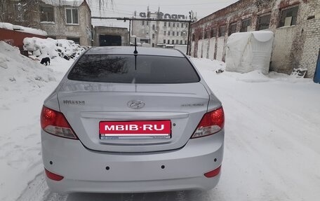 Hyundai Solaris II рестайлинг, 2014 год, 1 000 000 рублей, 6 фотография