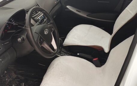 Hyundai Solaris II рестайлинг, 2015 год, 950 000 рублей, 7 фотография