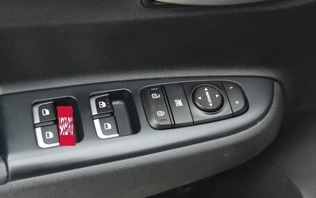 KIA Rio IV, 2021 год, 1 810 000 рублей, 28 фотография