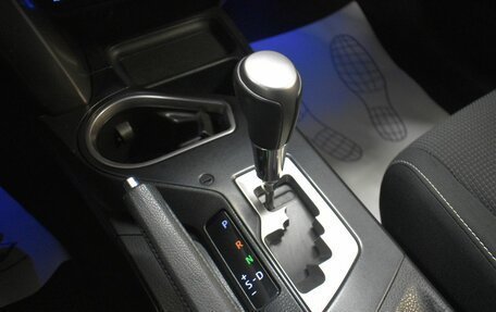 Toyota RAV4, 2017 год, 2 299 000 рублей, 12 фотография