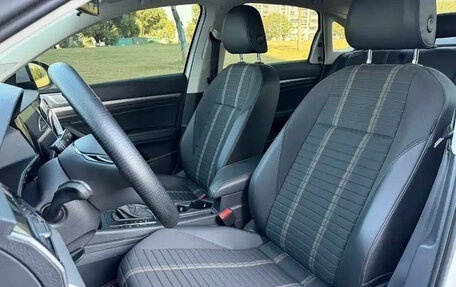 Volkswagen Lavida, 2022 год, 1 200 000 рублей, 8 фотография