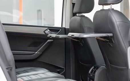 Volkswagen Touran III, 2021 год, 1 690 000 рублей, 10 фотография