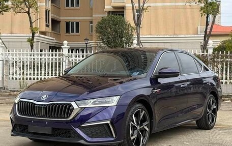 Skoda Octavia IV, 2022 год, 2 050 000 рублей, 1 фотография