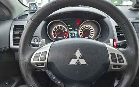 Mitsubishi Outlander III рестайлинг 3, 2011 год, 1 250 000 рублей, 1 фотография