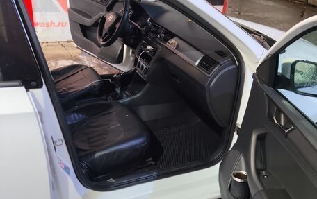 Skoda Rapid I, 2017 год, 850 000 рублей, 8 фотография