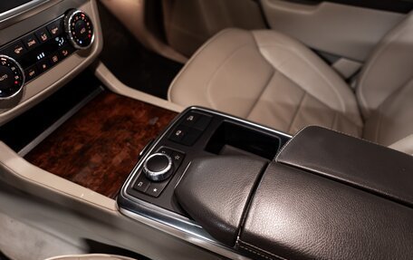 Mercedes-Benz M-Класс, 2013 год, 2 500 000 рублей, 30 фотография