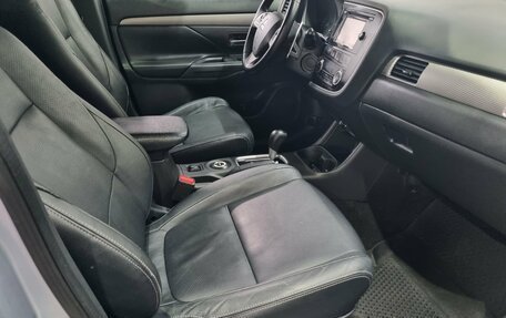 Mitsubishi Outlander III рестайлинг 3, 2012 год, 1 390 000 рублей, 11 фотография