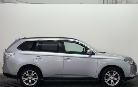 Mitsubishi Outlander III рестайлинг 3, 2012 год, 1 390 000 рублей, 5 фотография